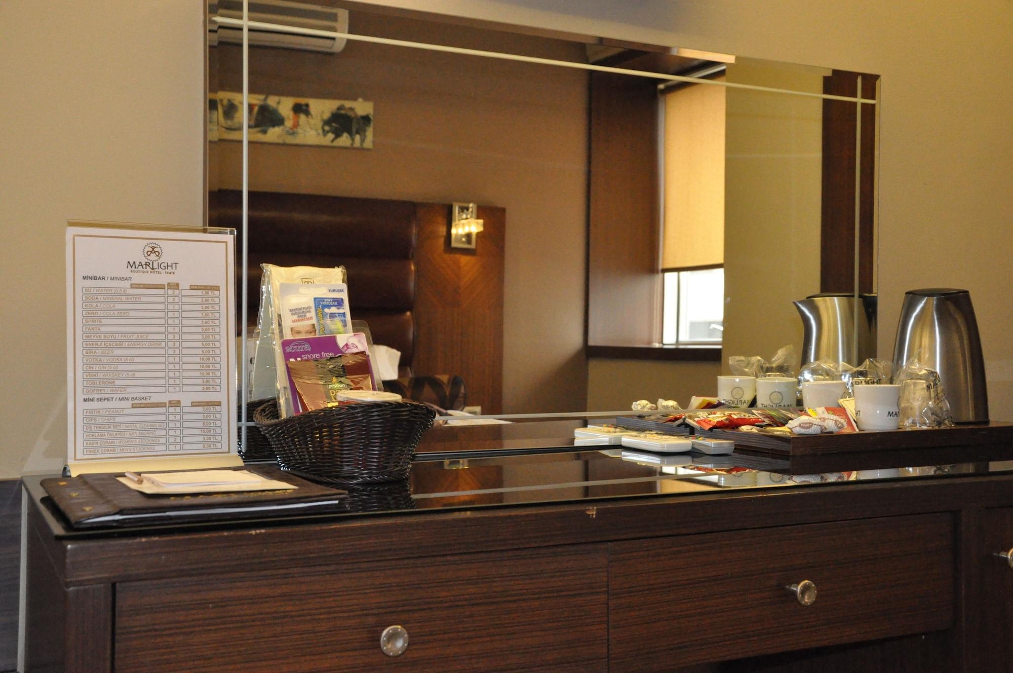 Marlight Boutique Hotel Izmir Exterior photo